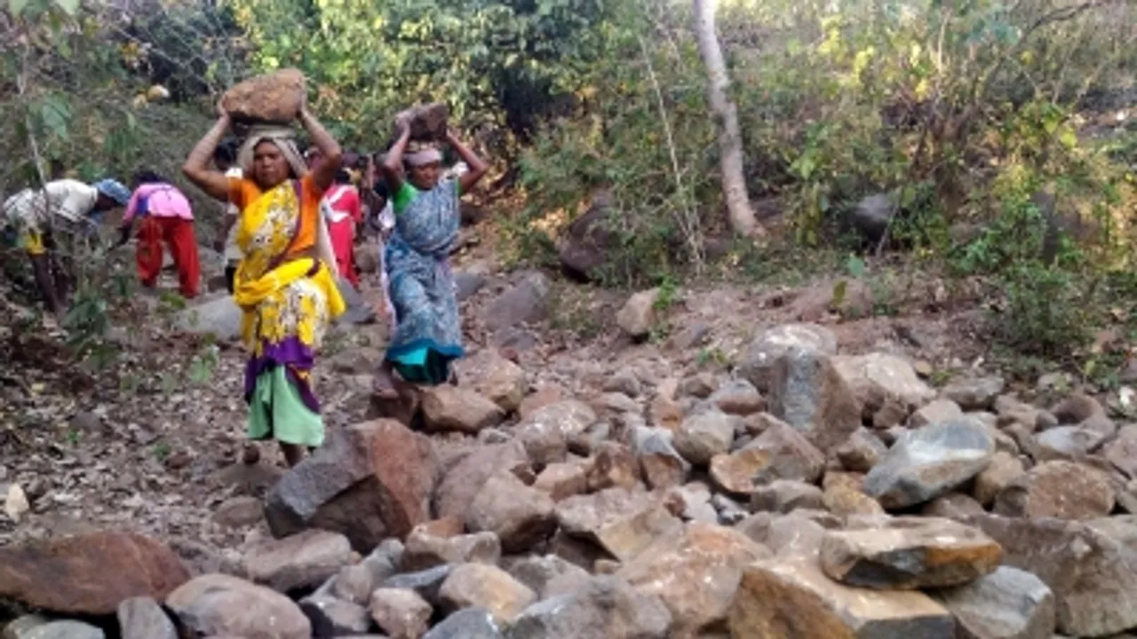 July 2019,Ranchi,PM Modi lauds Jharkhand villages,conserve water,rain water harvesting system,Aara village,rain water, harvesting system