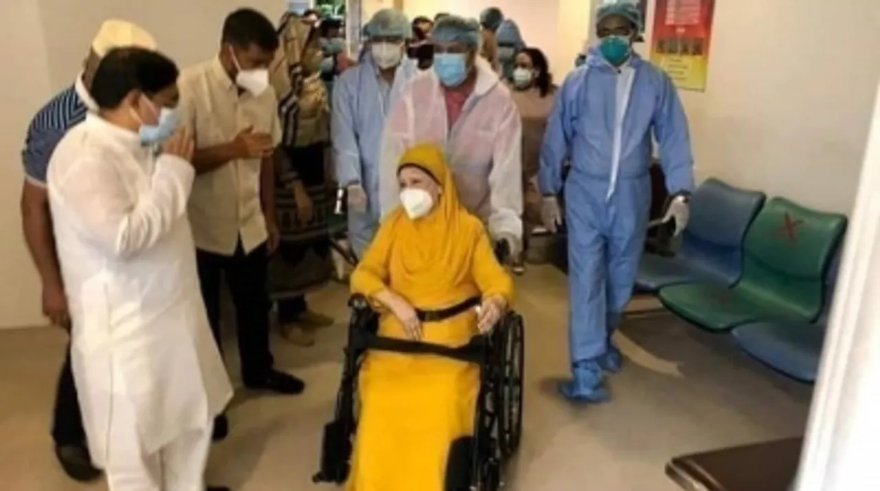 Khaleda Zia shifted to CCU after breathing issues, skp
