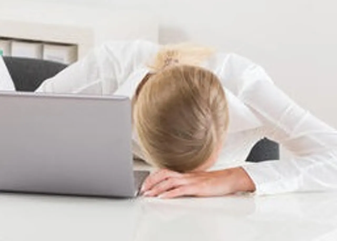 Asians have fewer weekend lie-ins, poor sleep on weekdays: Study