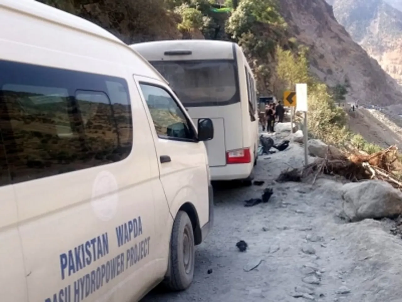 Khyber Pakhtunkhw,  Chinese dead, bus blast