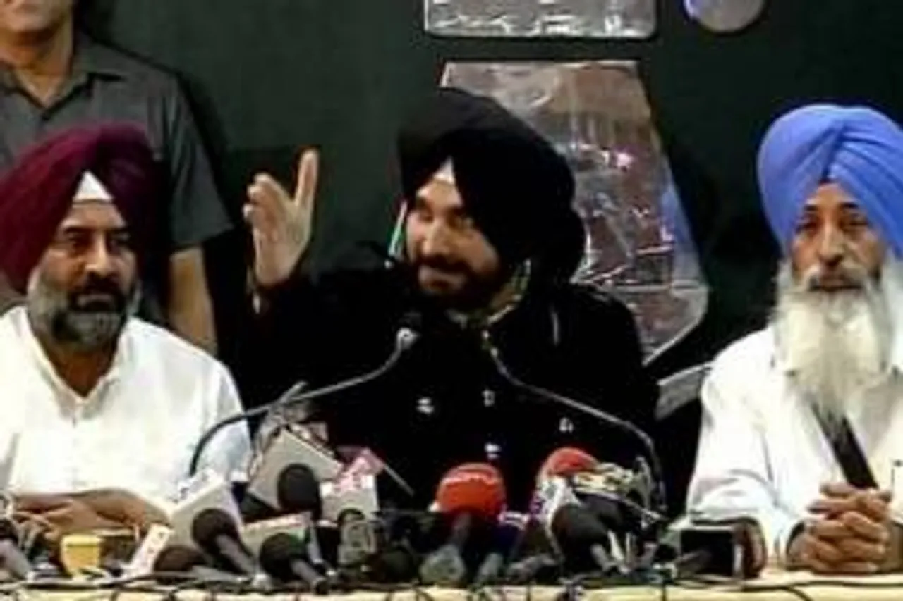 सिद्धू ने किया नए मोर्चे का एलान, दिया पंजाब, पंजाबियत और पंजाबी का नारा