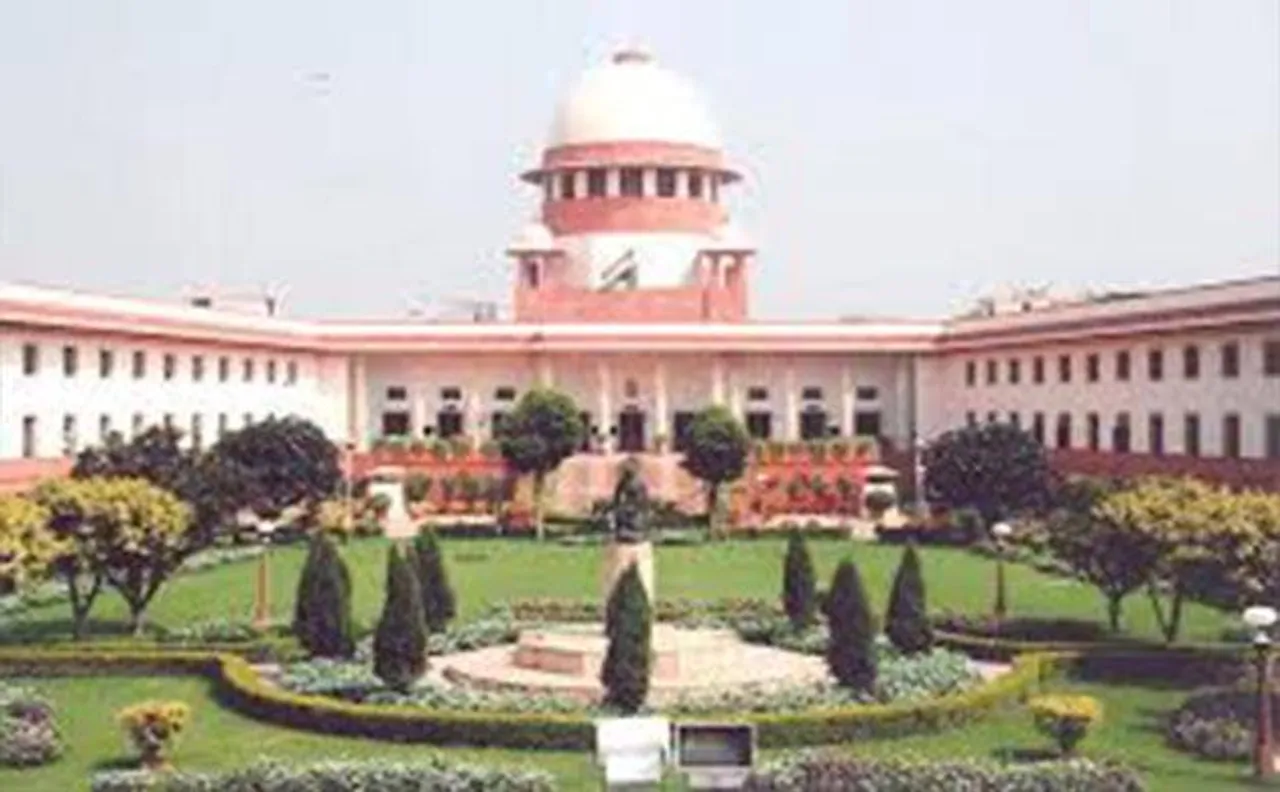 दोषियों के चुनाव लड़ने पर लाइफ टाइम बैन लगाने की याचिका पर केंद्र और चुनाव आयोग को नोटिस