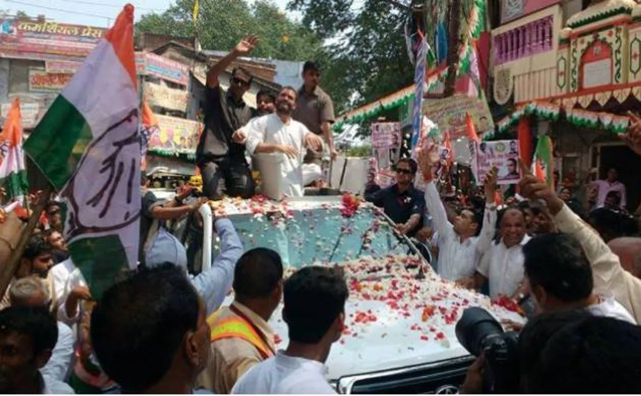 झांसी: किसान यात्रा के दौरान राहुल गांधी ने उरी के शहीदों के लिए रखा 30 सेकेंड का मौन, देखें वीडियो