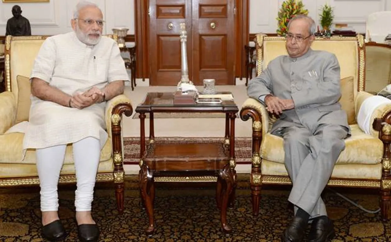 राष्ट्रपति से मिले पीएम मोदी, उरी हमले की दी जानकारी