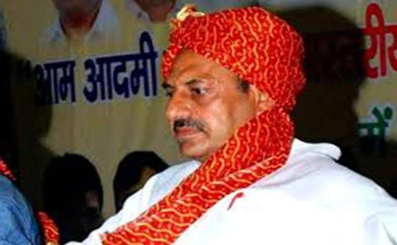 तुगलकाबाद के आप विधायक सहीराम पहलवान पर मारपीट का मामला दर्ज