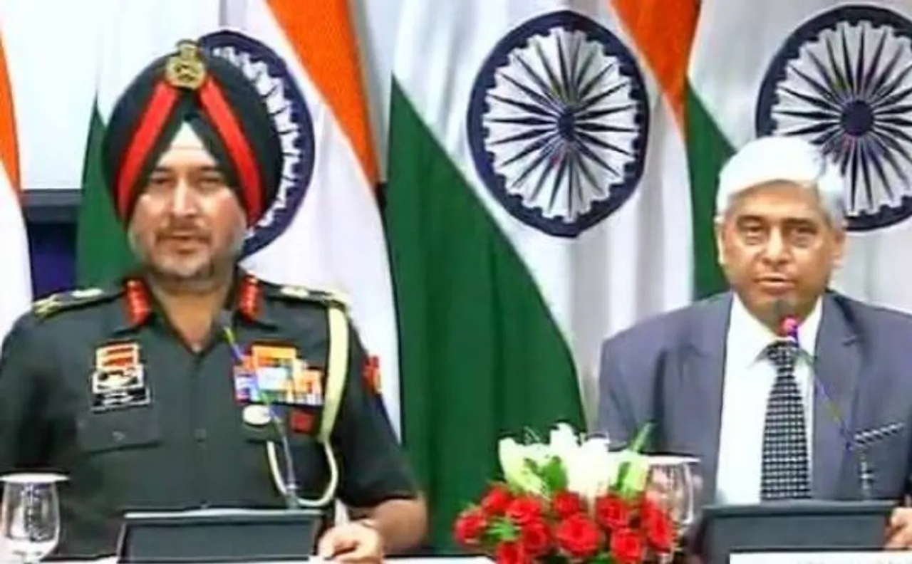 #ModiPunishesPak: पाकिस्तान को मुंह-तोड़ जवाब पर तालियां पीट रहे सोशल मीडिया यूज़र्स