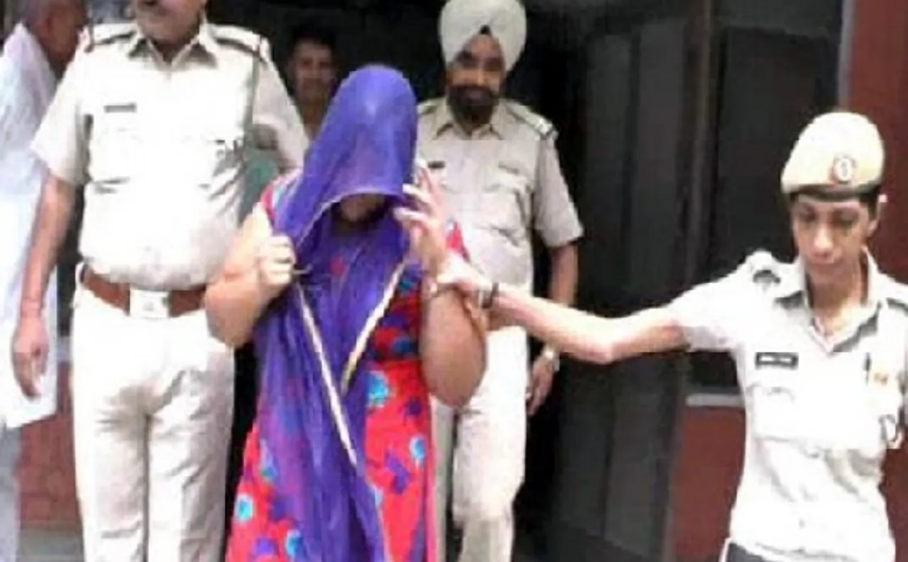 रेप के झूठे मामले में पुलिस ने पति पत्नी समेत 4 लोगों को किया गिरफ्तार