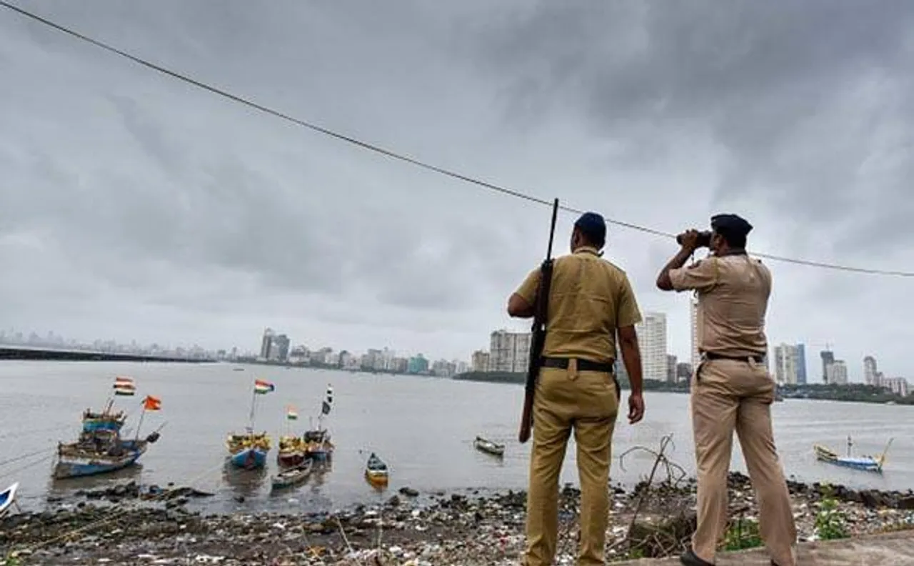 Surgical Strike Live Updates: दिल्ली, मुंबई समेत बड़े शहर हाई अलर्ट पर