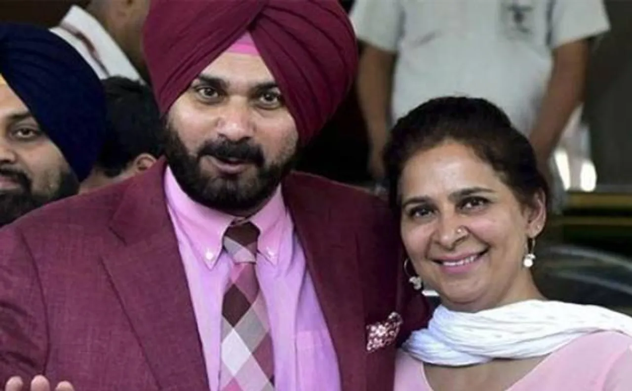 अब नवजोत सिंह सिद्धू की विधायक पत्नी ने बीजेपी से दिया इस्तीफा