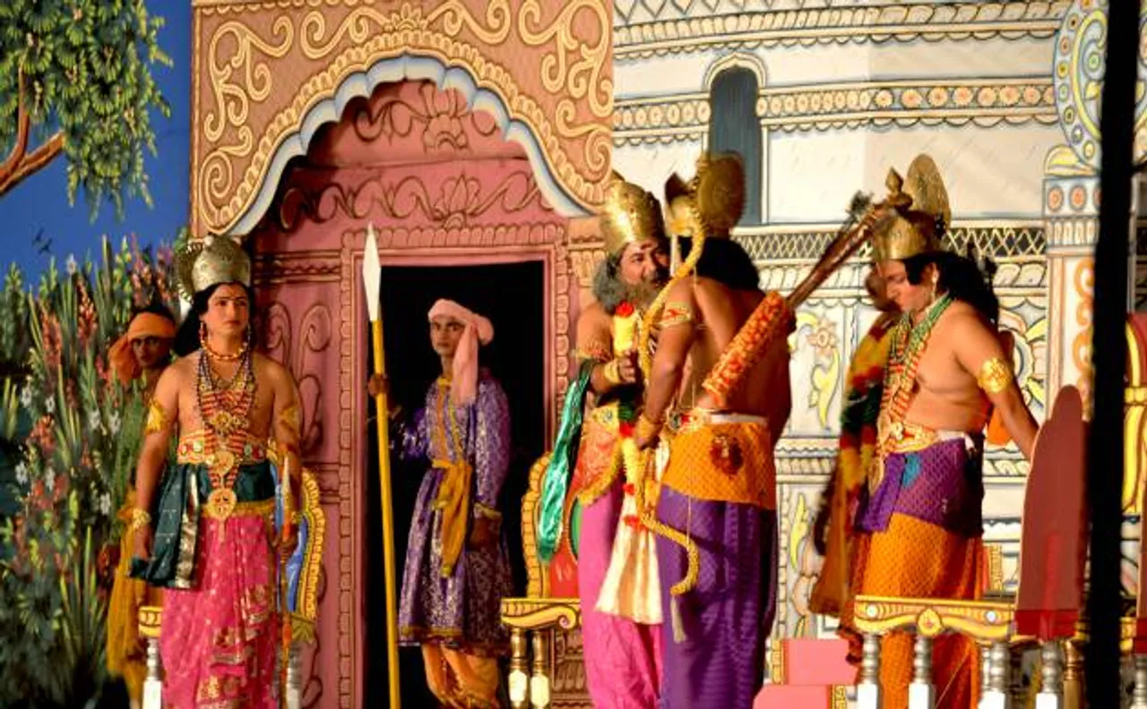 जानिए, कहां हो रहा है 450 सालों से रामलीला का मंचन
