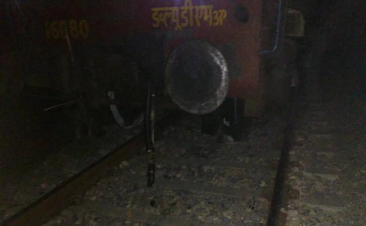 यूपीः गाजीपुर में ट्रेन दुर्घटना, पटरी से उतरी पैसेंजर ट्रेन