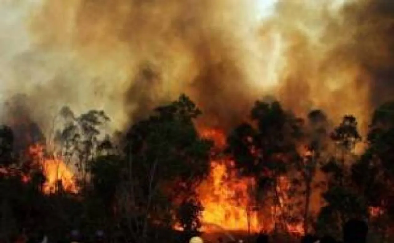 रात भर धू-धू कर जलता रहा किश्तवाड़ का एक गांव, 80 घर जल कर हुए तबाह