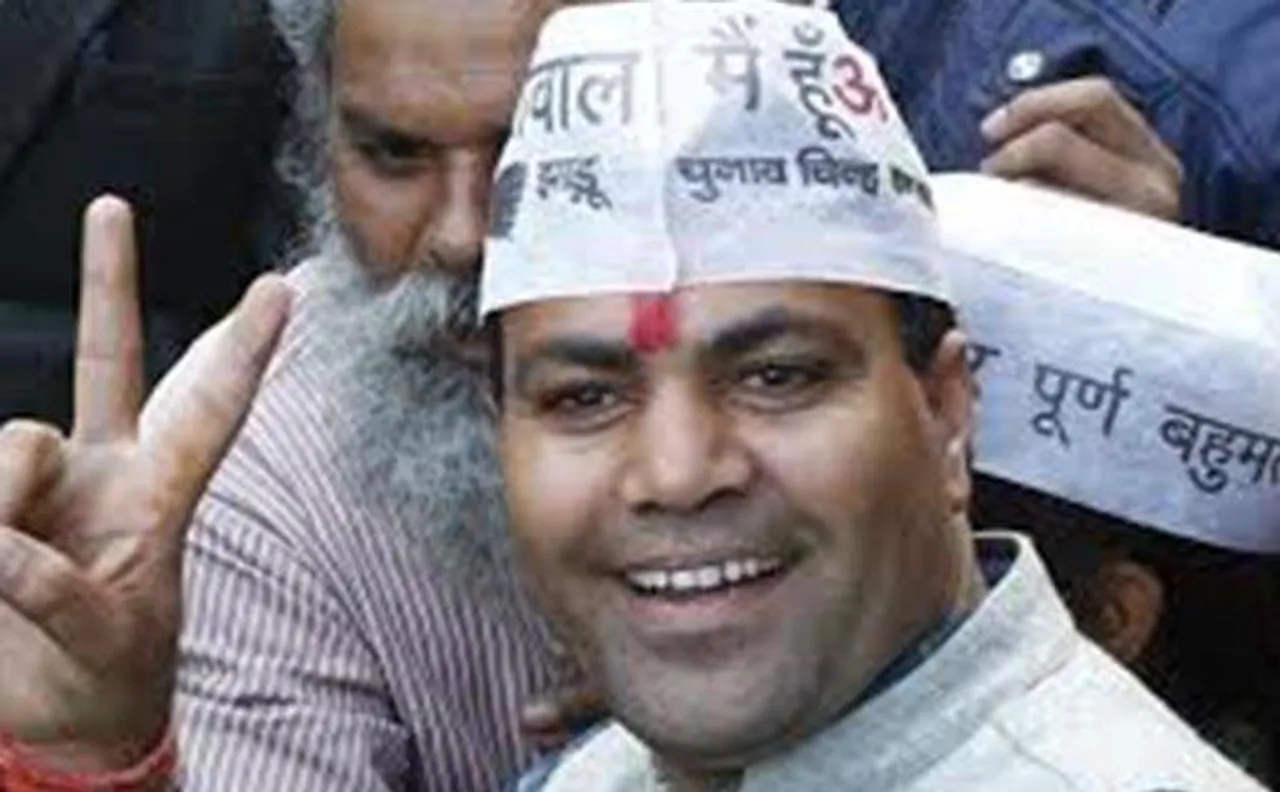 आप विधायक गुलाब सिंह को राहत, कोर्ट ने कहा 'जेल में रखने से कोई उद्देश्य पूरा नहीं होगा'
