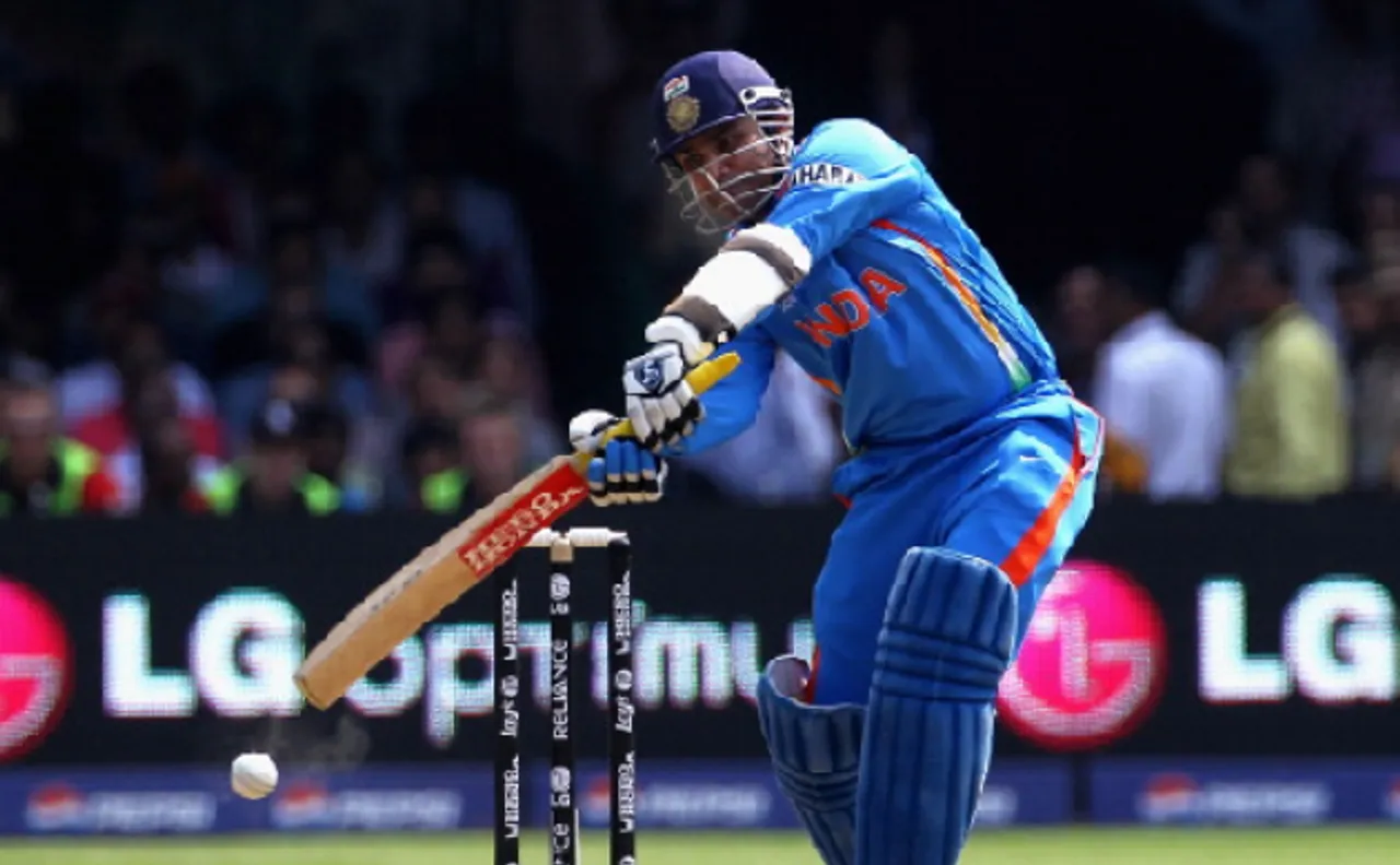 Virender Sehwag Birthday Special: मैदान हो या फिर ट्विटर..ईस्ट और वेस्ट वीरू इज द बेस्ट