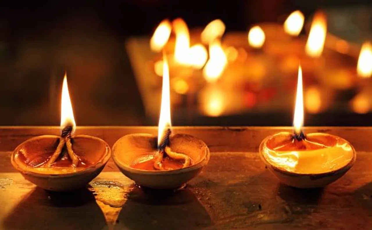 Diwali 2016: जानिए लक्ष्मी-गणेश की पूजा का शुभ मुहूर्त, विधि और समय
