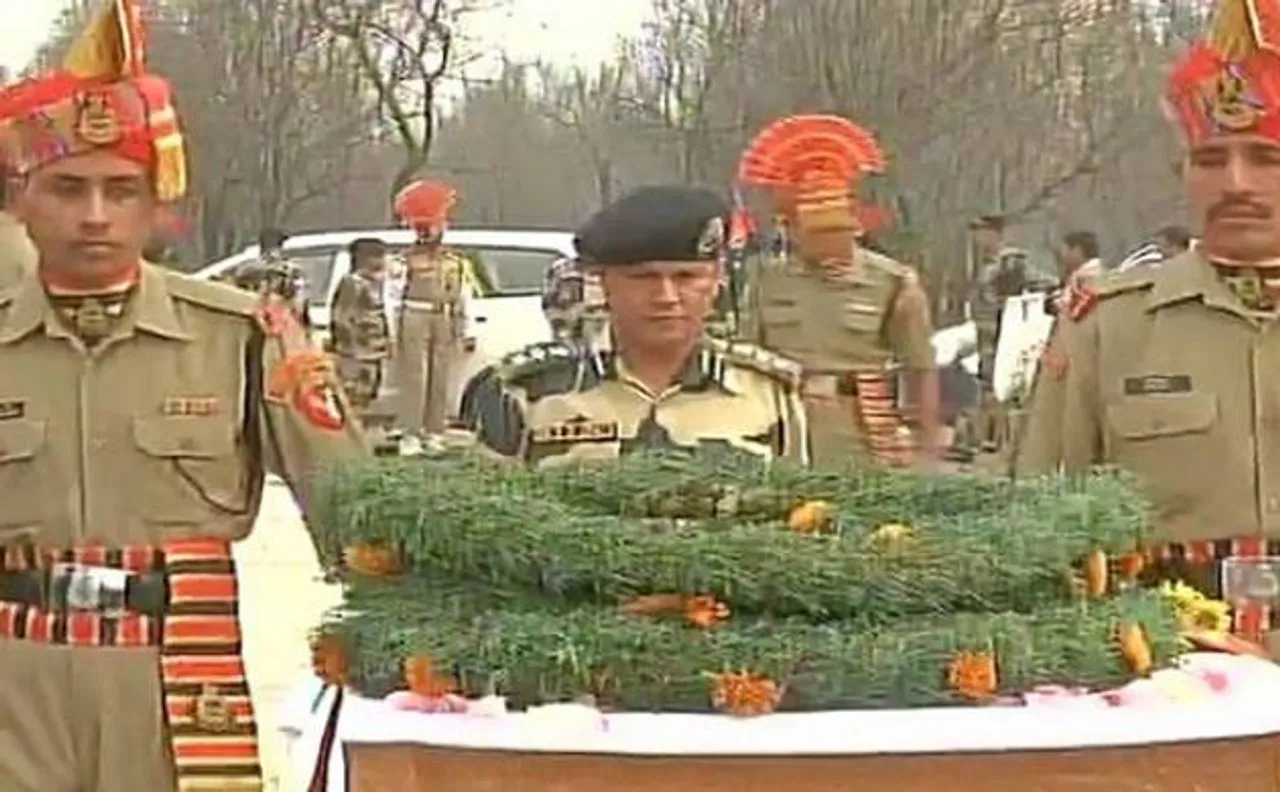Video: हरियाणा में शहीद मनदीप सिंह को नम आंखों से दी गई विदाई