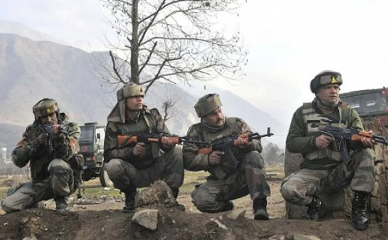 जम्मू-कश्मीर के बांदीपुरा में आतंकियों और सुरक्षाबलों के बीच मुठभेड़