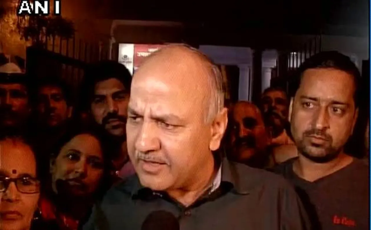 पूर्व सैनिक आत्महत्या मामले में राजनीति गरमाई - दिल्ली के उप मुख्यमंत्री मनीष सिसोदिया ने कहा, अघोषित आपातकाल है ये
