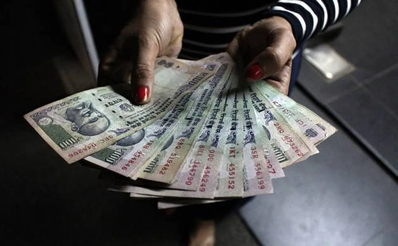 अटॉर्नी जनरल ने सुप्रीम कोर्ट में कहा, काले धन पर सर्जिकल स्ट्राइक है नोटबंदी