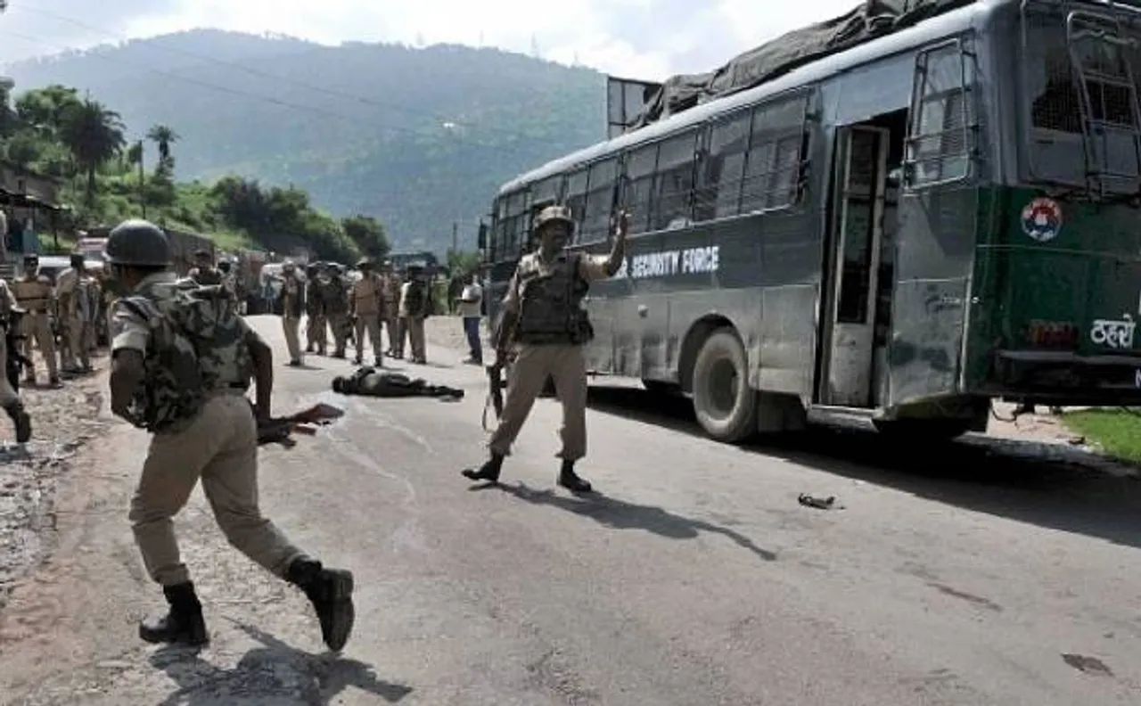जम्मू-कश्मीर: नागरोटा आतंकी हमले में 7 जवान शहीद, पीएम मोदी को दी गई जानकारी (Video)