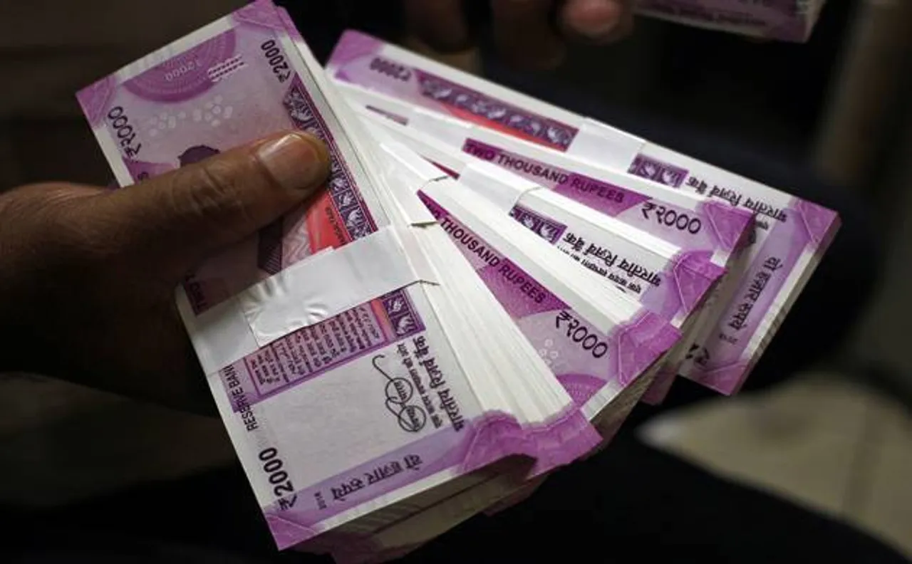 'चेतावनी के बाद जनधन खातों में धनराशि जमा होने के मामले घटे'