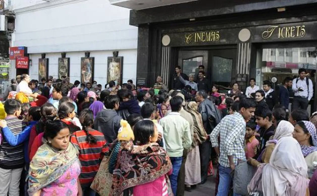 राष्ट्र गान के अपमान के मामले में चेन्नई में सात के खिलाफ केस दर्ज, केरल में भी 6 लोग गिरफ्तार