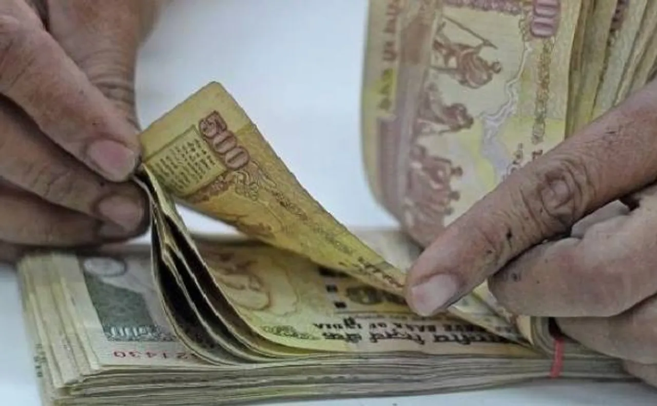 गुजरात में 5000 करोड़पतियों को मिला आयकर विभाग का नोटिस