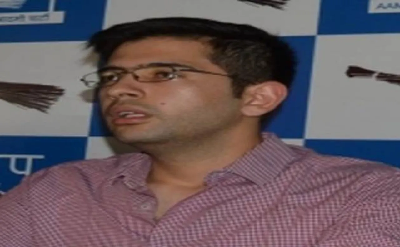 आम आदमी पार्टी ने मांगा कांग्रेस और बीजेपी से चंदे का हिसाब