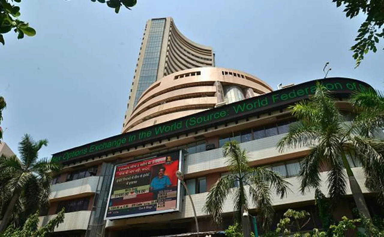 सोमवार को शेयर बाजार के शुरुआती कारोबार में गिरावट
