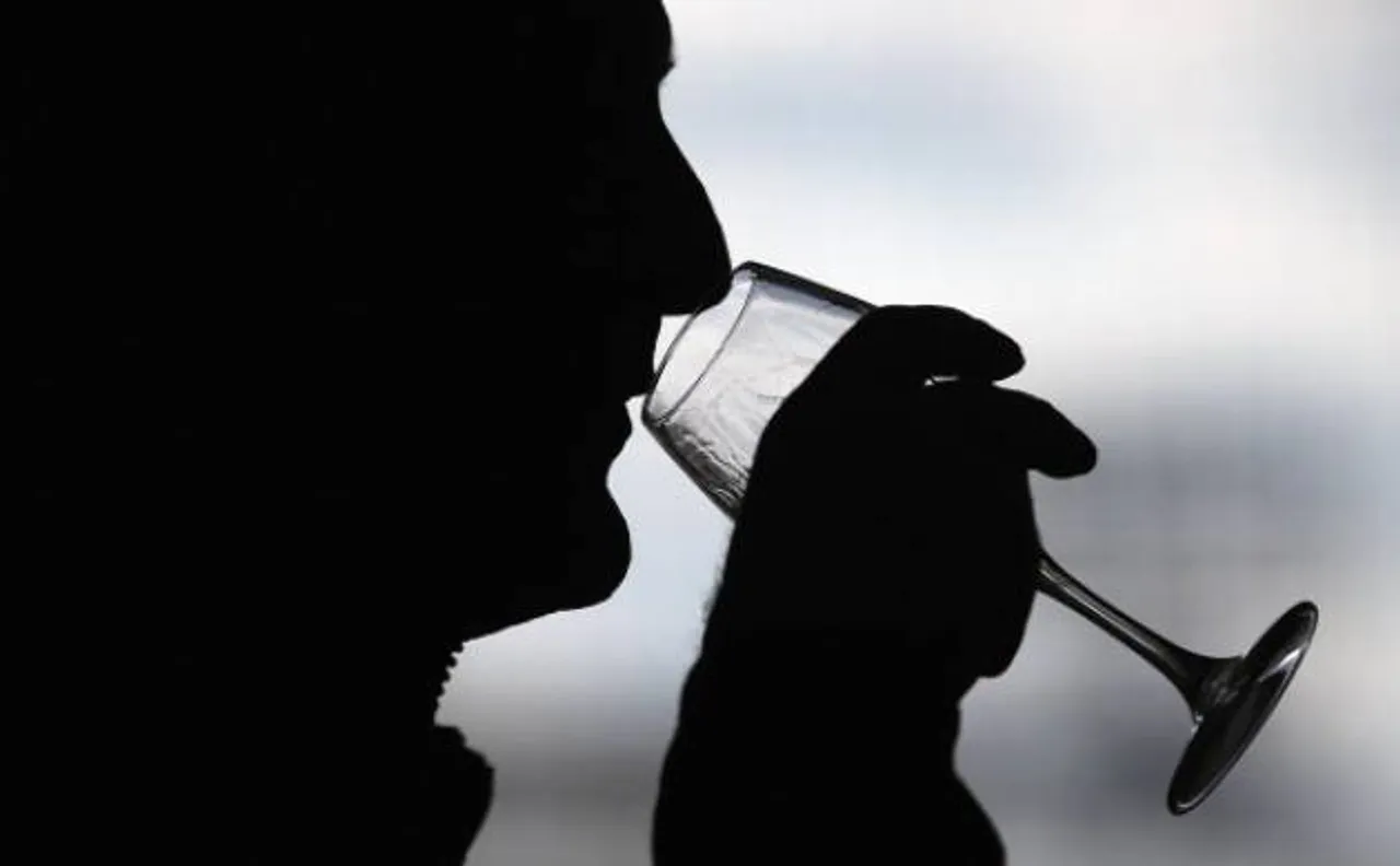रूस के साइबेरिया में जहरीली शराब पीने से 74 लोगों की मौत
