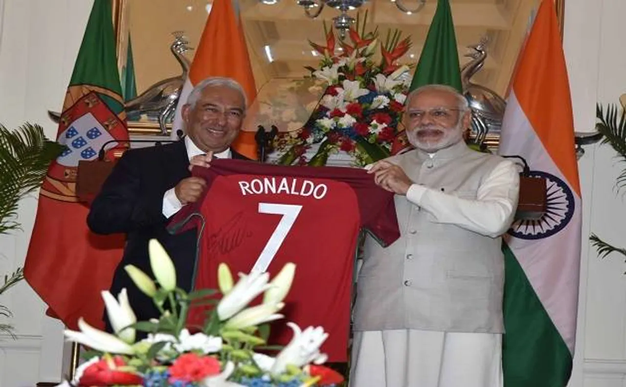 मोदी को मिली रोनाल्डो की जर्सी, पुर्तगाल के पीएम एंटोनियो कोस्टा ने दिया तोहफा