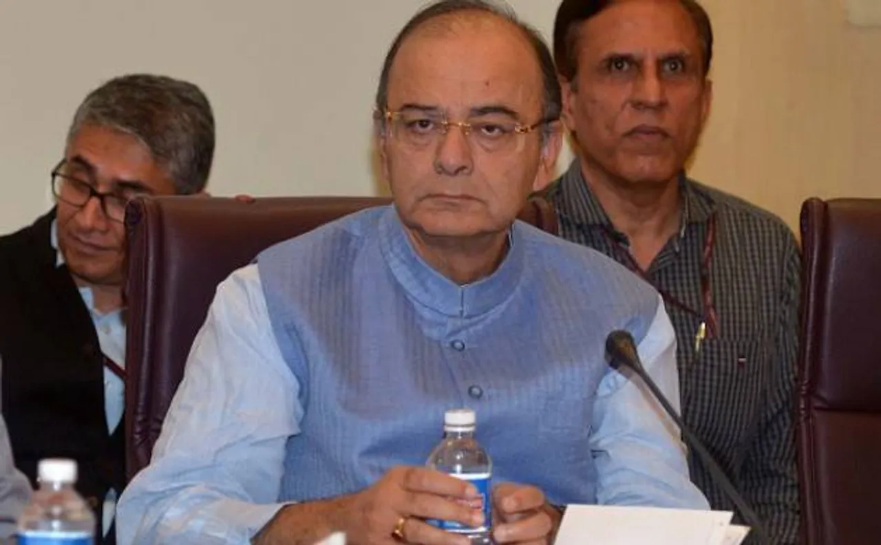 वित्त मंत्रालय ने 28 फरवरी तक बैंकों को सभी खाताधारकों से उनके पैन नंबर या फॉर्म 60 लेने का अादेश दिया है