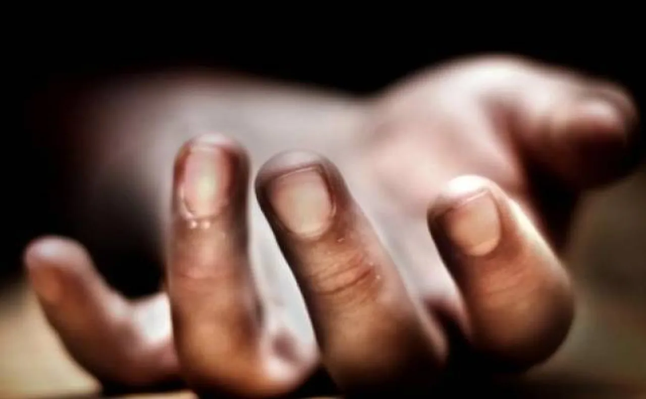 नोएडा: अवैध संबंधों के चलते मां ने प्रेमी के साथ मिलकर 15 साल के बेटे का किया कत्ल, दोनों गिरफ्तार