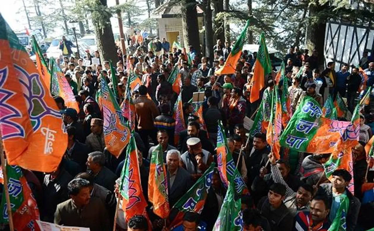 उत्तराखंड में उम्मीदवारों की लिस्ट जारी होते ही बीजेपी में बगावत, अमित शाह का पुतला फूंका