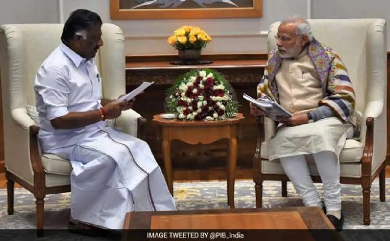 जल्लीकट्टू पर तमिलनाडु जारी विरोध परपन्नीरसेल्वम ने की मोदी से मुलाकात, SC ने किया सुनवाई से इनकार