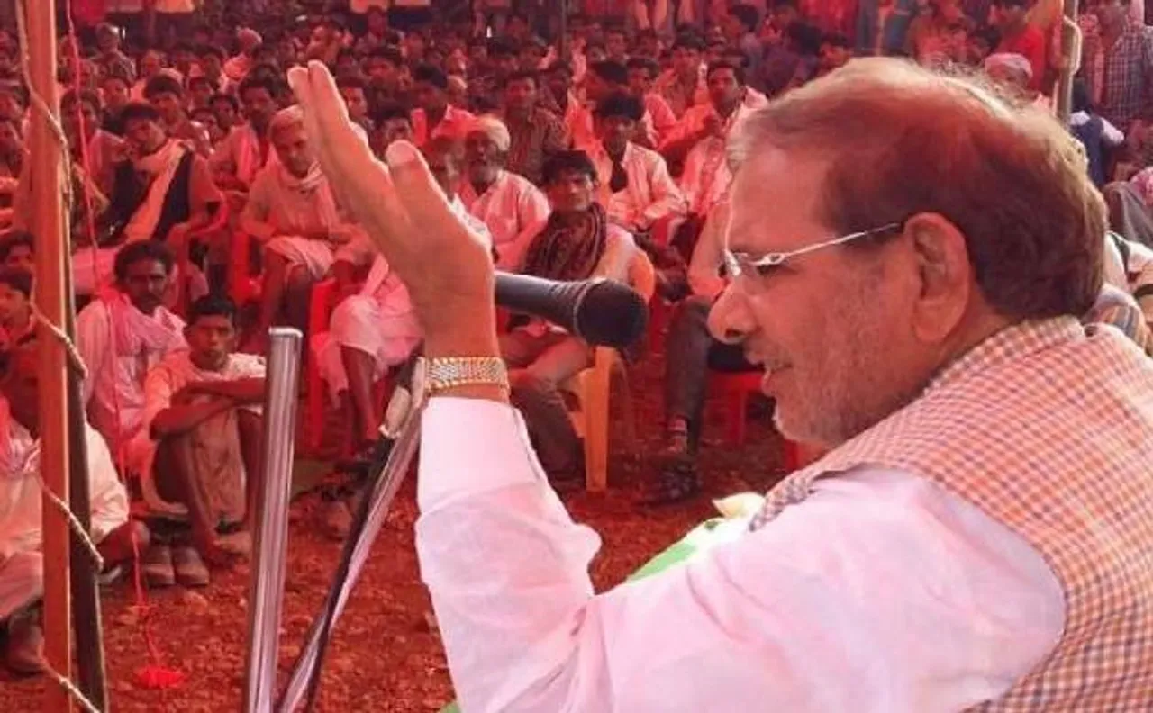 जेडीयू के पूर्व अध्यक्ष शरद यादव ने कहा, 'बेटी की इज्जत से वोट की इज्जत बड़ी है'