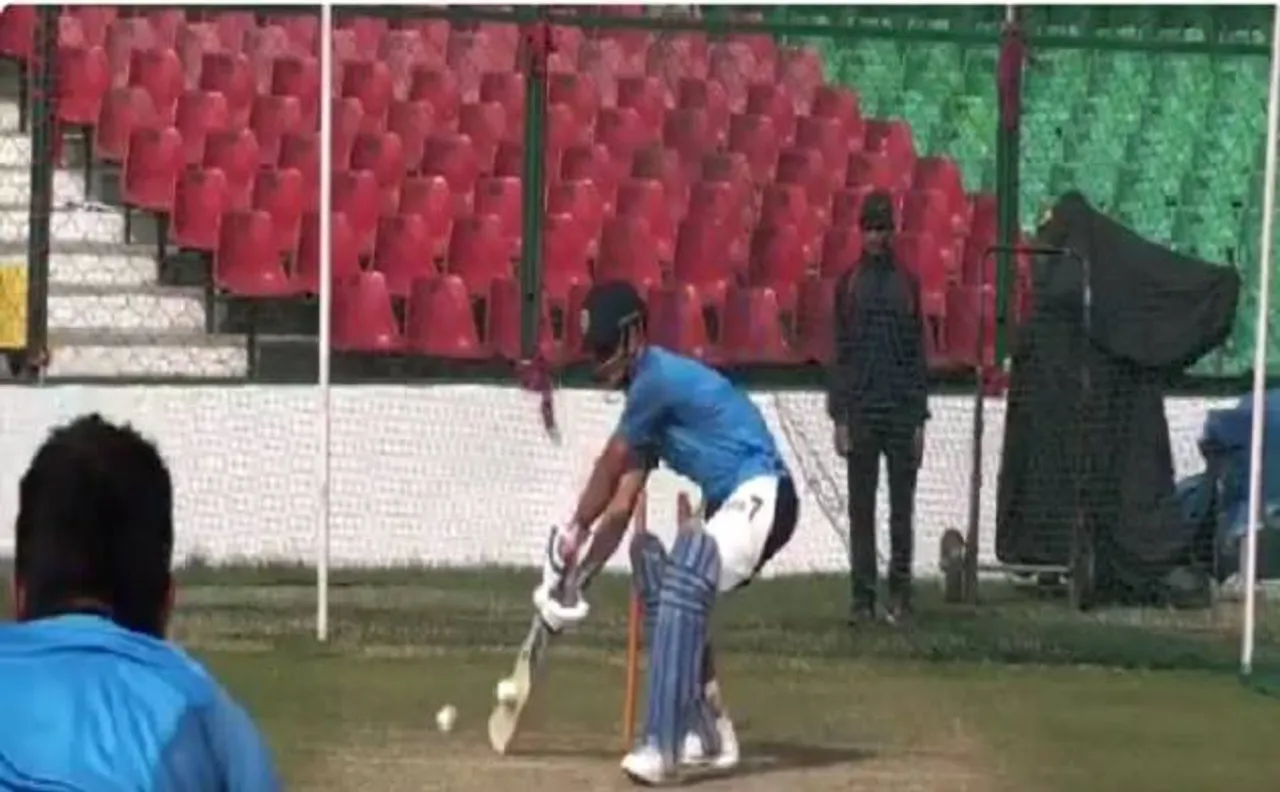 कानपुर टी-20: इंग्लैंड के खिलाफ धोनी के बल्ले से निकलेंगे तूफानी शॉट्स, इस अभ्यास वीडियो ने खोला राज!