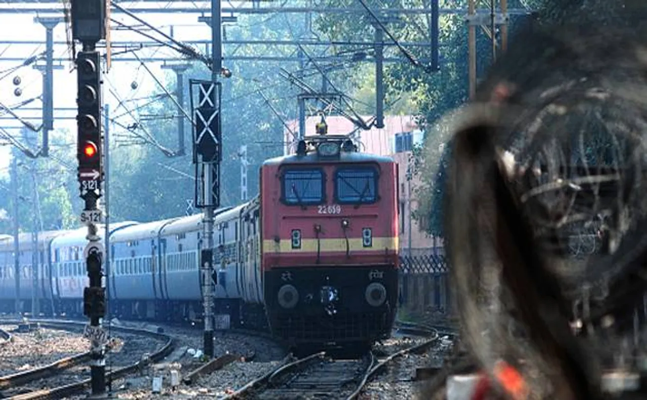 ट्रेनों को पटरी से उतारने की दो और कोशिशों को प्रशासन ने किया नाकाम, प्राथमिकी दर्ज