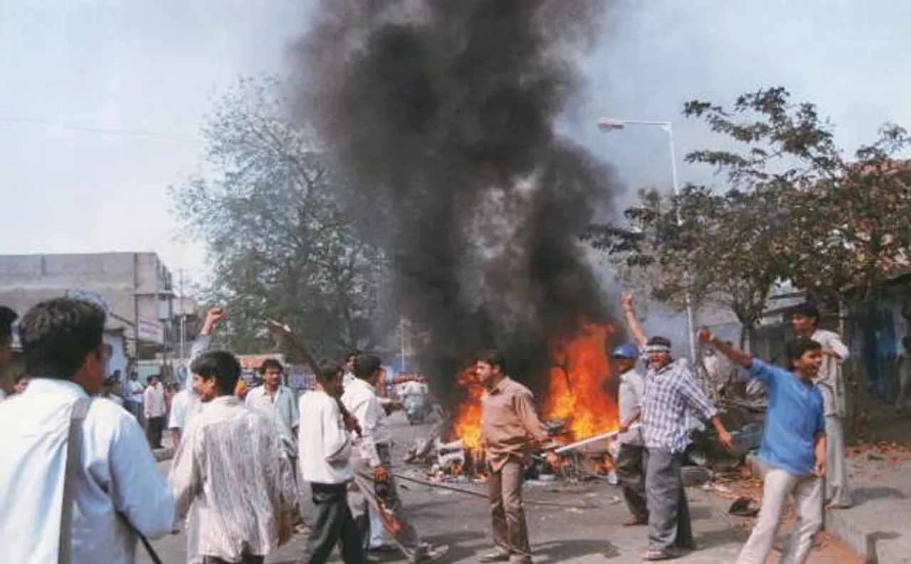 गोधरा कांडः सबूत के अभाव में कोर्ट ने सभी 28 आरोपियों को किया बरी