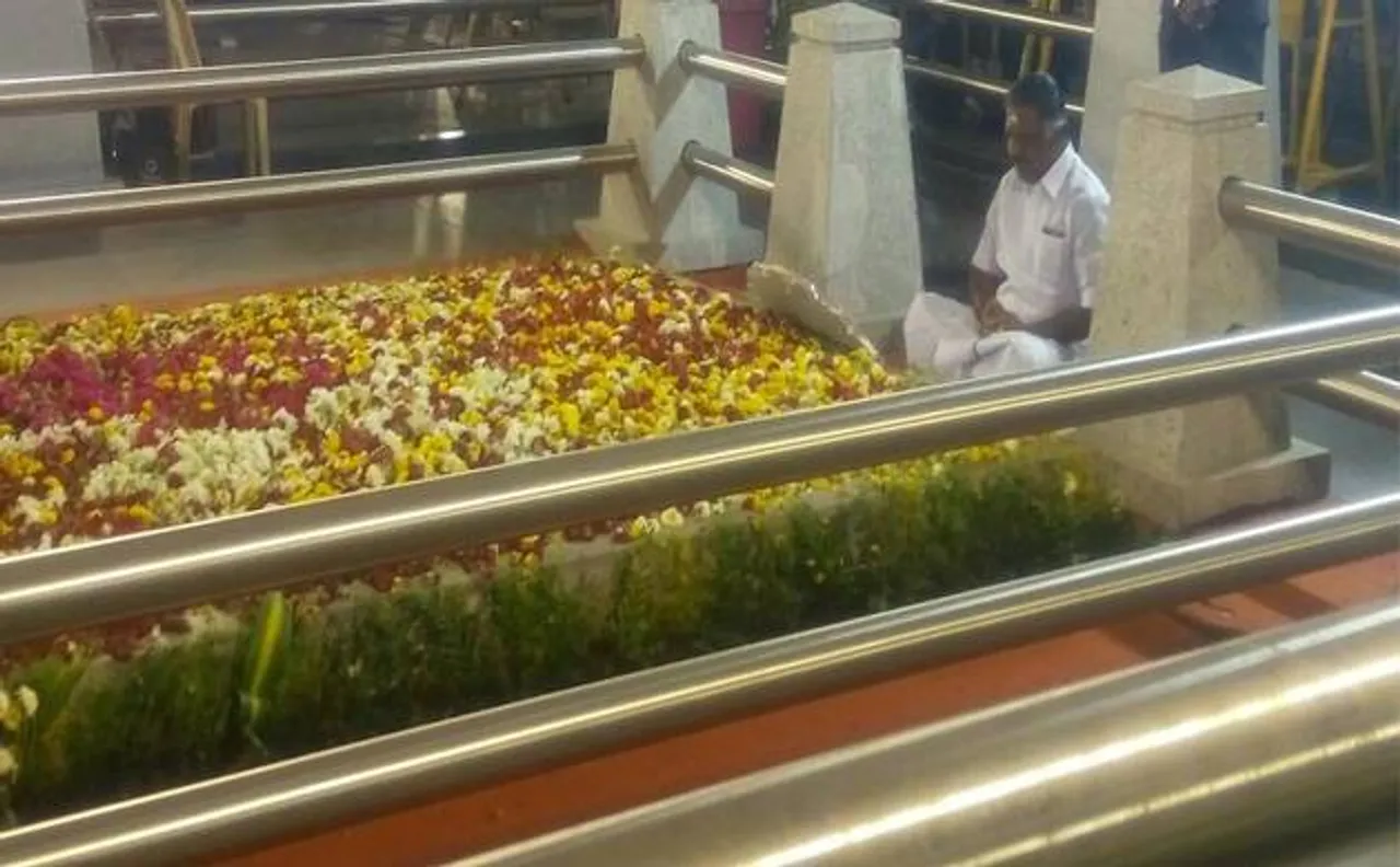 TN के कार्यवाहक सीएम पन्नीरसेल्वम की बगावत, कहा-  अम्मा ने मुझे सीएम बनने को कहा था लेकिन शशिकला ने मुझसे जबरन इस्तीफा दिलाया