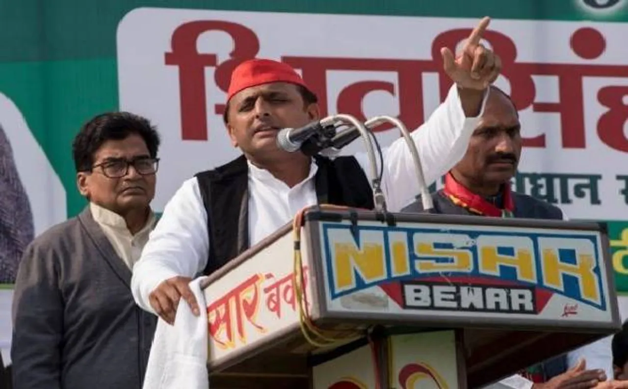 यूपी चुनाव: अखिलेश ने कहा, बीजेपी ने अच्छे दिन के बदले लोगों को लाइन में लगा दिया