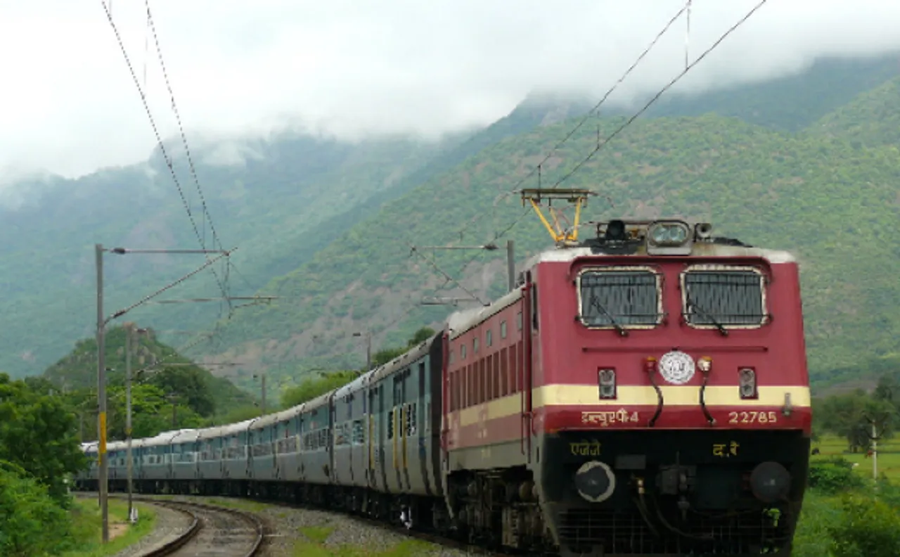 तीर्थयात्रियों के लिए खुशखबरी, वैष्णों देवी और हरिद्वार के लिए रेलवे चलायेगा दो स्पेशल ट्रेनें
