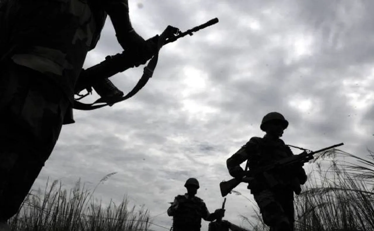 डीजी के सामने खड़े होकर BSF जवान ने की मांग, हमें अपने परिवार के साथ रहने दिया जाए