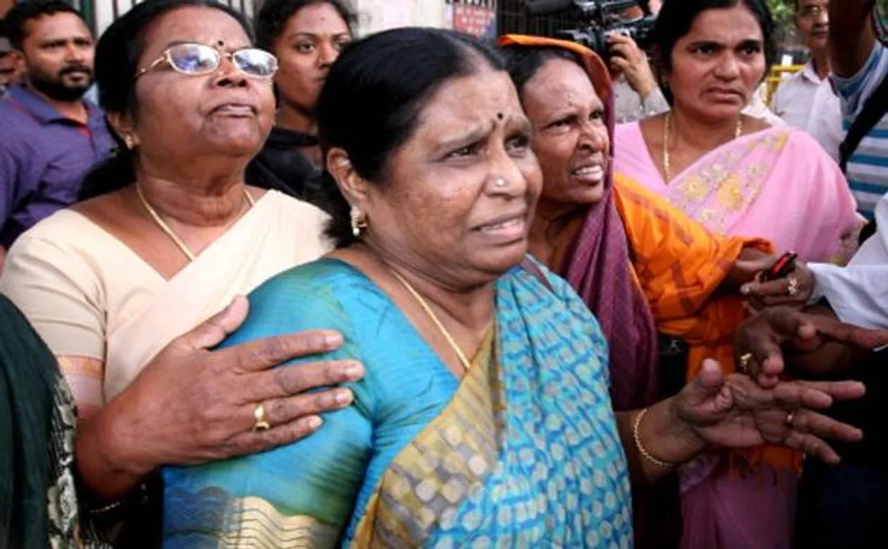 डीएमके नेता करुणानिधि के घर में घुसा नकाबपोश, पत्नी पर तान दी बंदूक