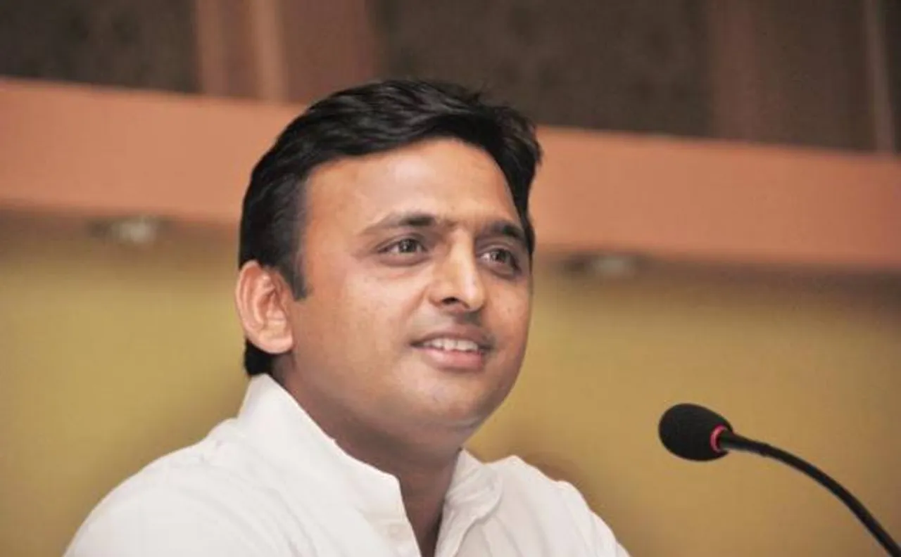 पीएम के बिजली बयान पर अखिलेश का निशाना, बोले, 'मोदी तार छूकर देख लें, करंट है या नहीं'