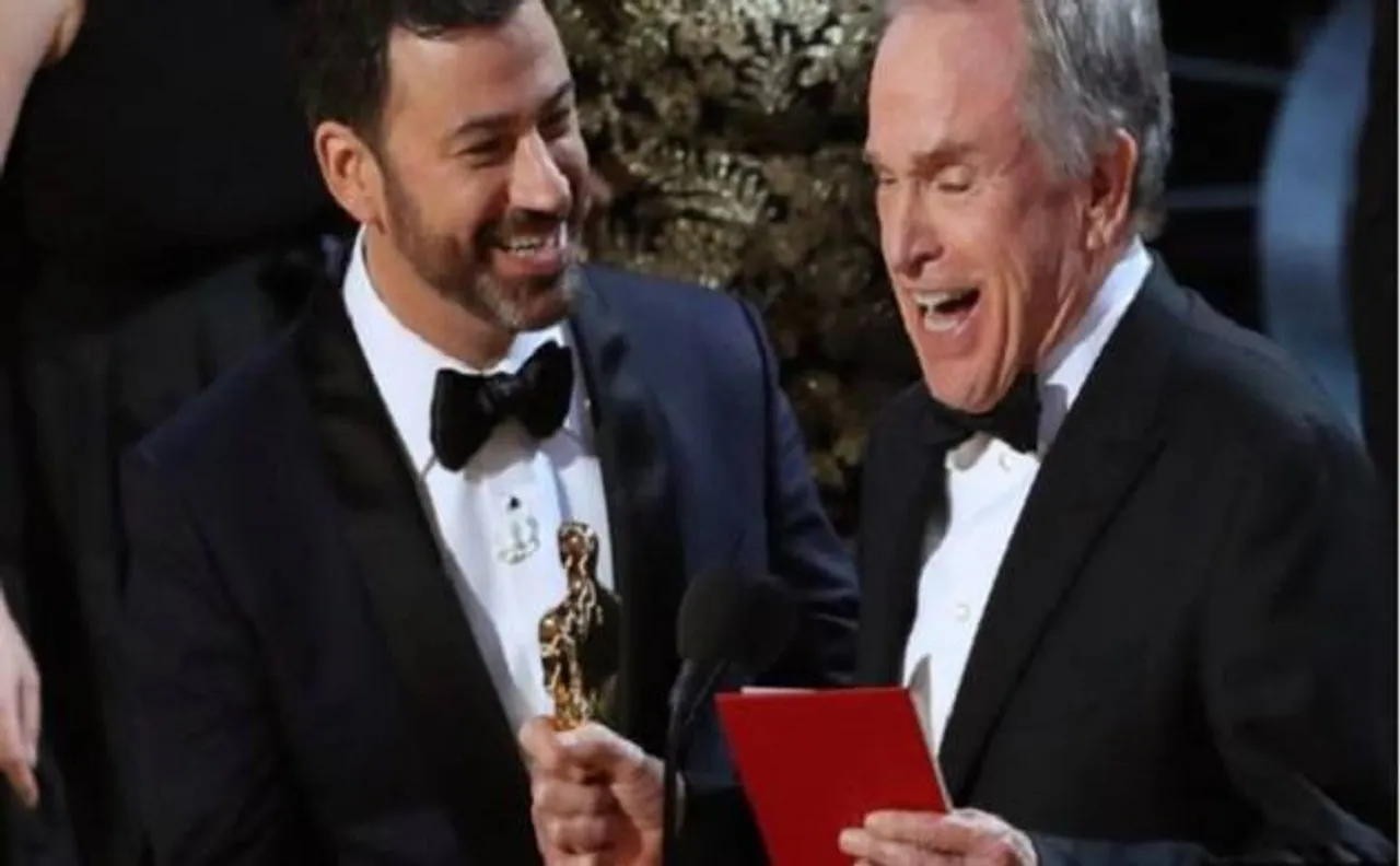 Oscars 2017: गलती के बाद ऑडिटर्स ने मांगी माफी, 'मूनलाइट' की जगह 'ला ला लैंड' को बताया था बेस्ट फिल्म!