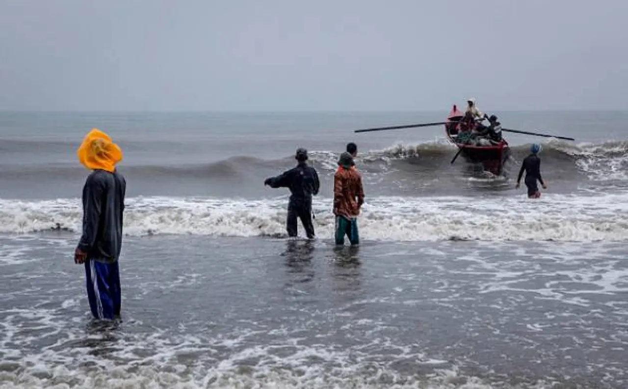 भारत ने श्रीलंका के सामने भारतीय मछुआरों के मारे जाने का मुद्दा उठाया