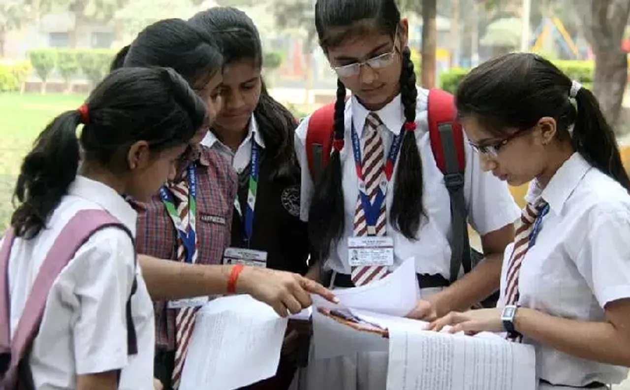 CBSE 10वीं बोर्ड के स्टूडेंट्स के लिए वोकेश्नल सब्जेक्ट हुआ अनिवार्य, अब पढ़ने पड़ेंगे 6 विषय