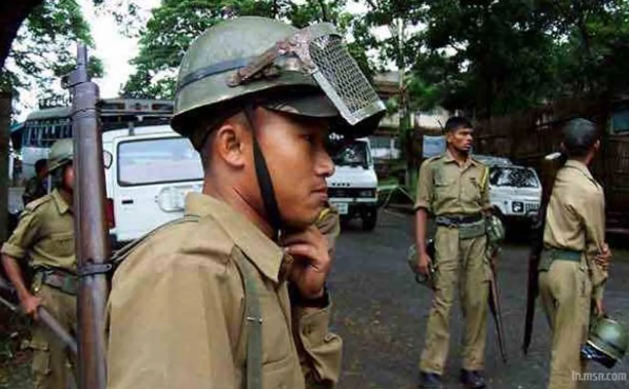 मेघालय: नागरिकों पर गोली चलाने वाले दो पुलिसकर्मी निलंबित