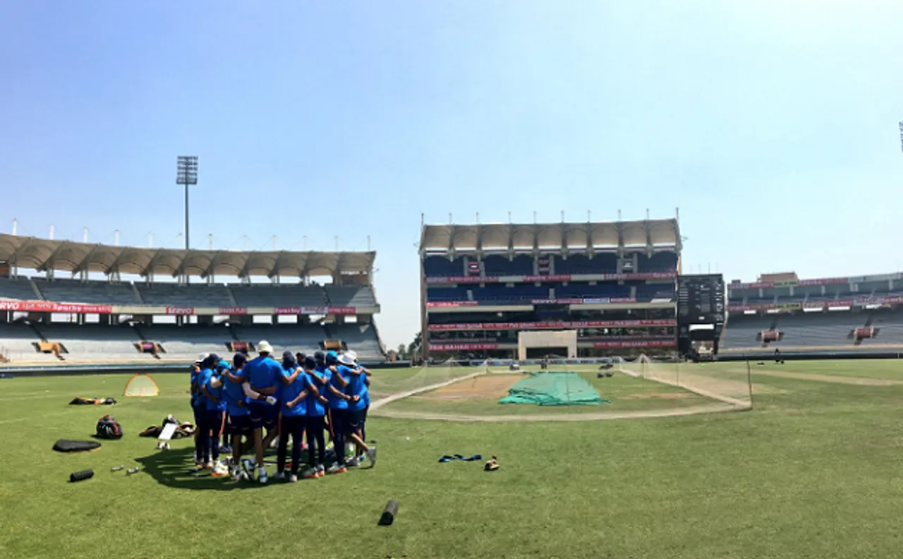 INDvsAUS: धोनी के बिना रांची में डेब्यू टेस्ट मैच खेलने उतरेगी भारतीय टीम, पिच दिखा सकती है अपना कमाल